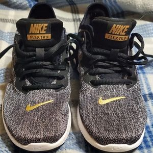 ladies nike flex trainers